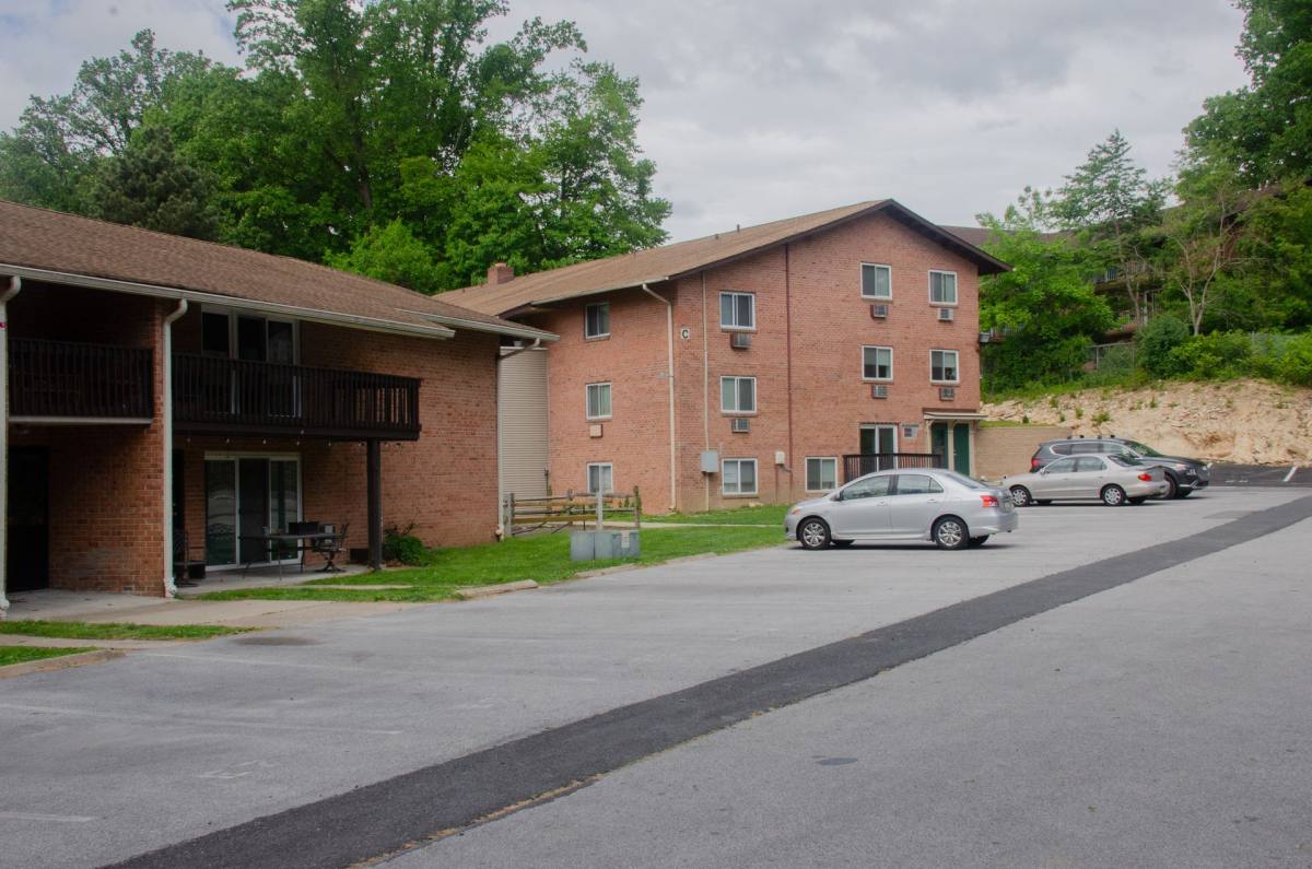 Apartment for rent at 1901 W Chester Pike, Havertown, PA 19083