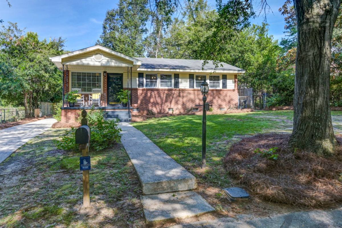 House for rent at 919 Huntington Ave, Columbia, SC 29205