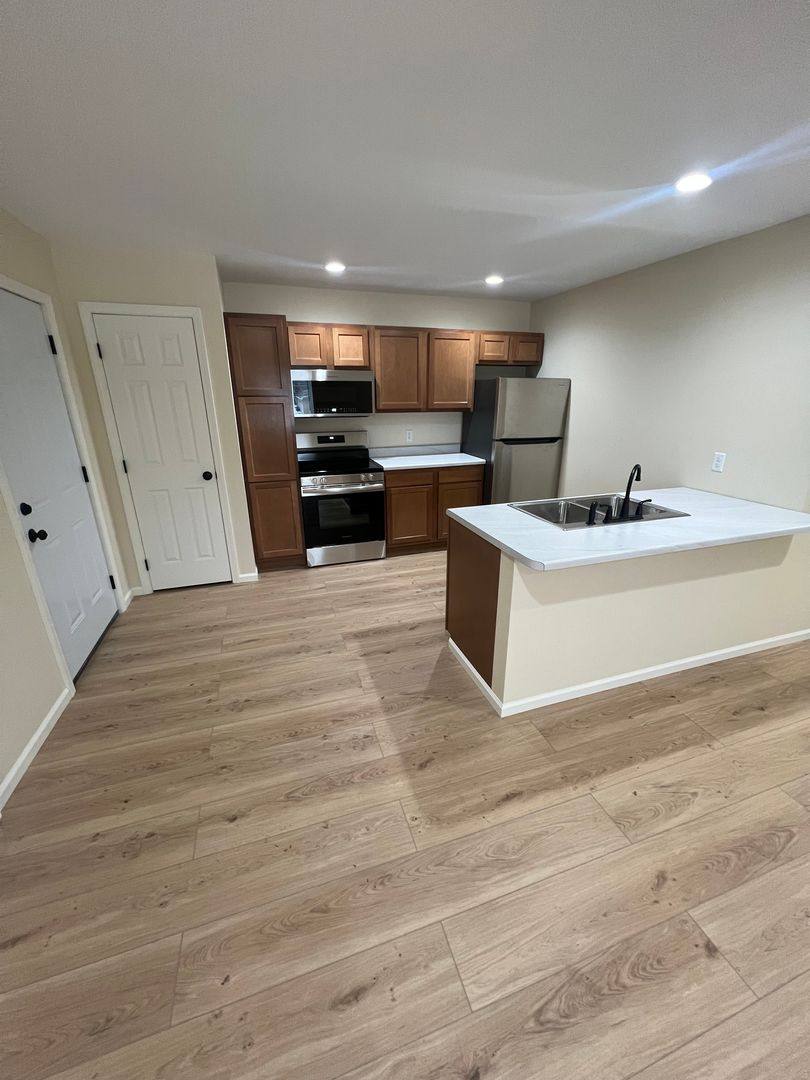 Apartment for rent at 1024 S Lincoln, Aberdeen, SD 57401