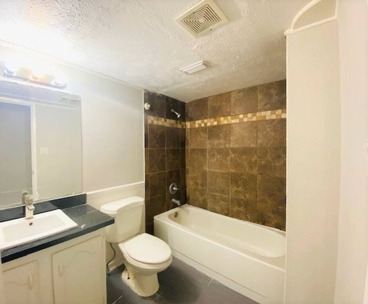 House for rent at 6923 Jeb Stuart Dr, Richmond, TX 77469