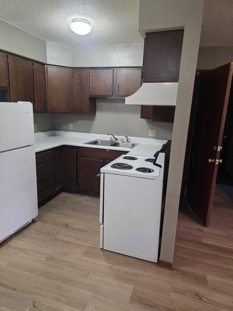 Apartment for rent at 304 Fairburn St, Fonda, IA 50540