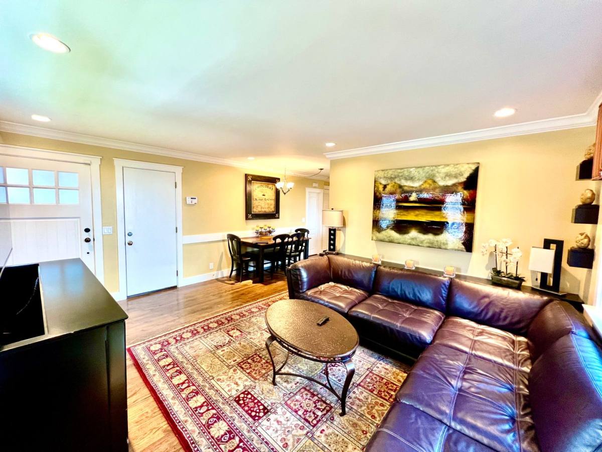House for rent at 146 16th St, Pacific Grove, CA 93950