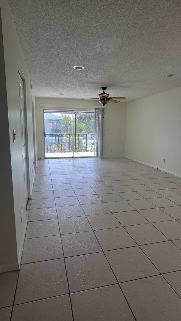 Condo for rent at 905 Southridge Rd #204A, Delray Beach, FL 33444