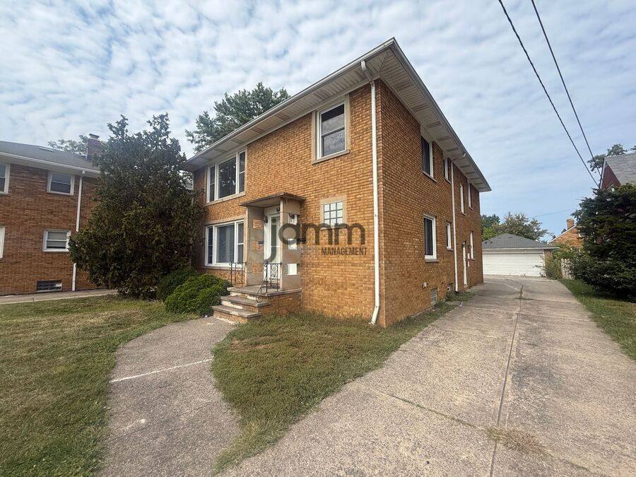 Apartment for rent at 26631 Lakeshore Blvd, Euclid, OH 44132