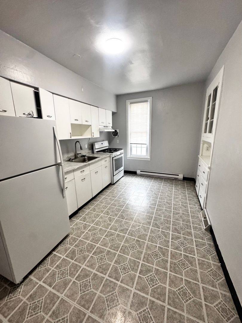 Apartment for rent at 725 Chartiers St, Bridgeville, PA 15017