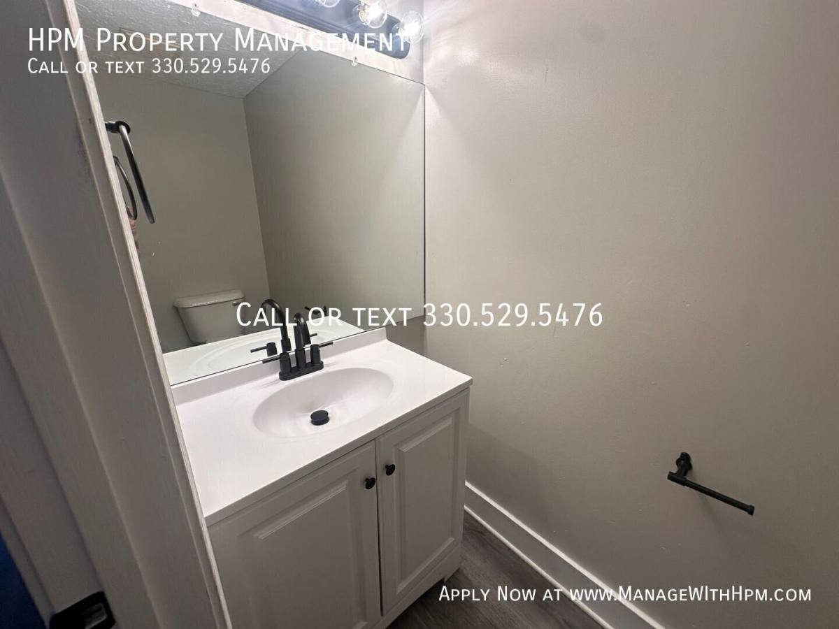 Townhouse for rent at 10026 Delores Dr #A, Streetsboro, OH 44241