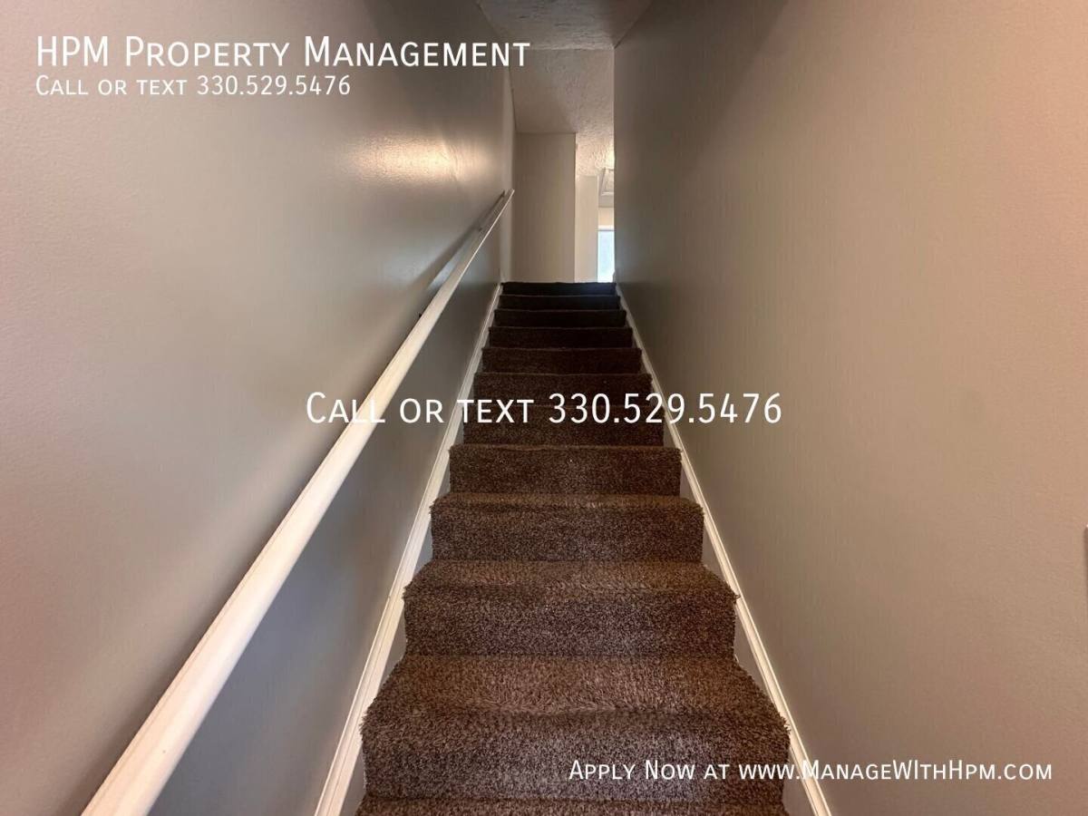 Townhouse for rent at 10026 Delores Dr #A, Streetsboro, OH 44241