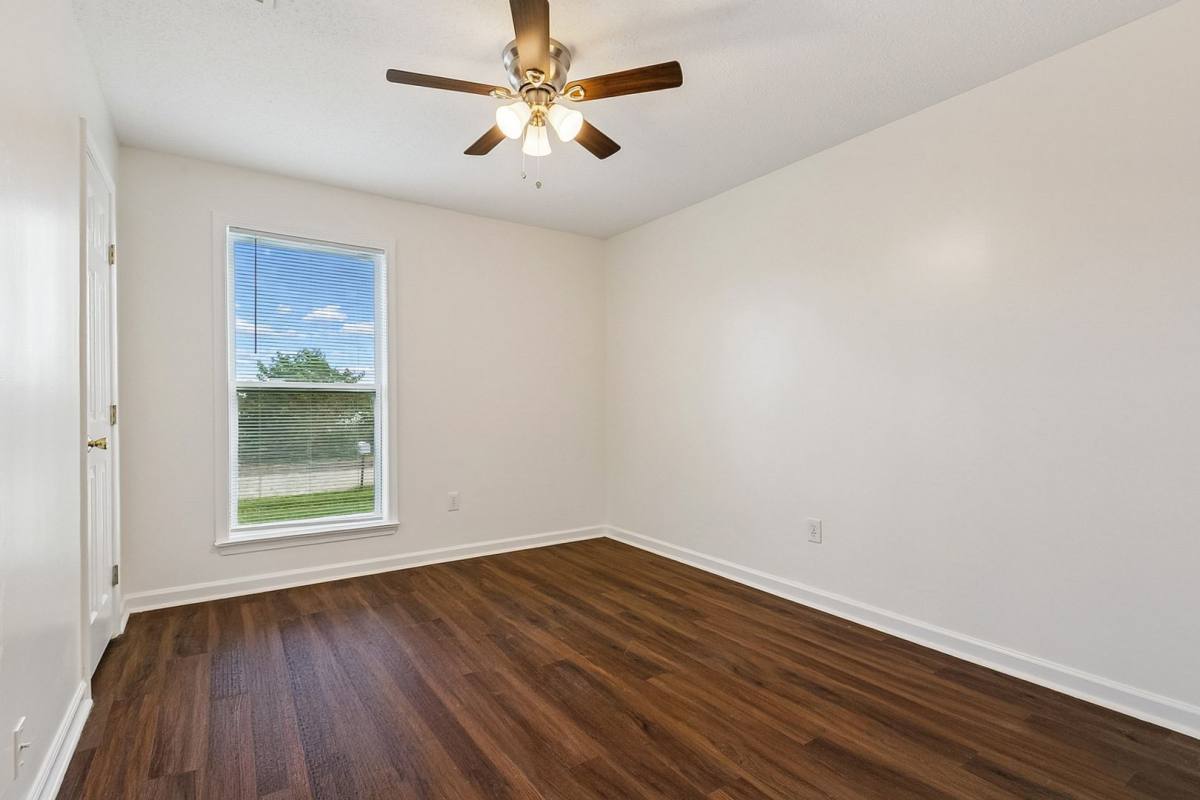 House for rent at 5140 Westlake Dr, New Orleans, LA 70126