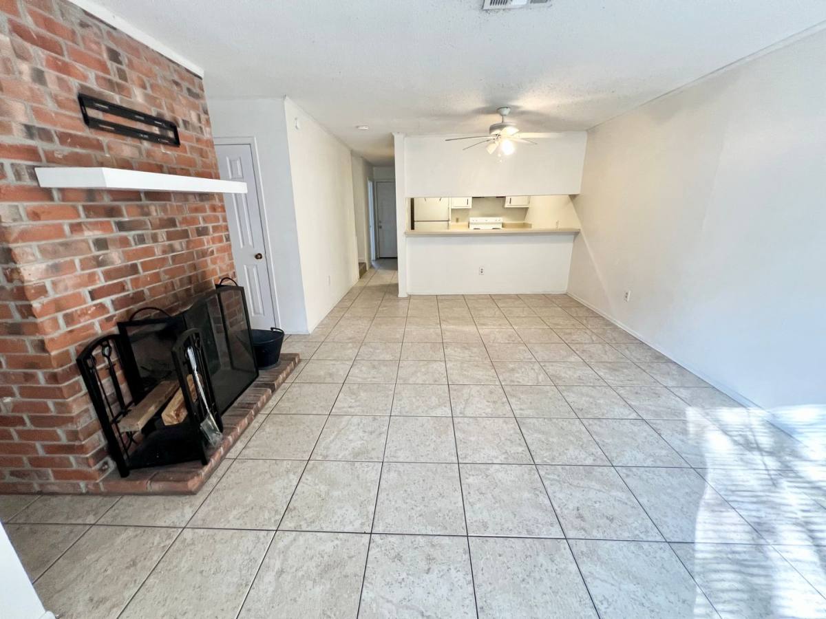 Apartment for rent at 1940 Southpointe Dr, Baton Rouge, LA 70808