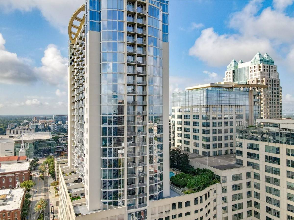 Apartment for rent at 155 S Court Ave #1106, Orlando, FL 32801