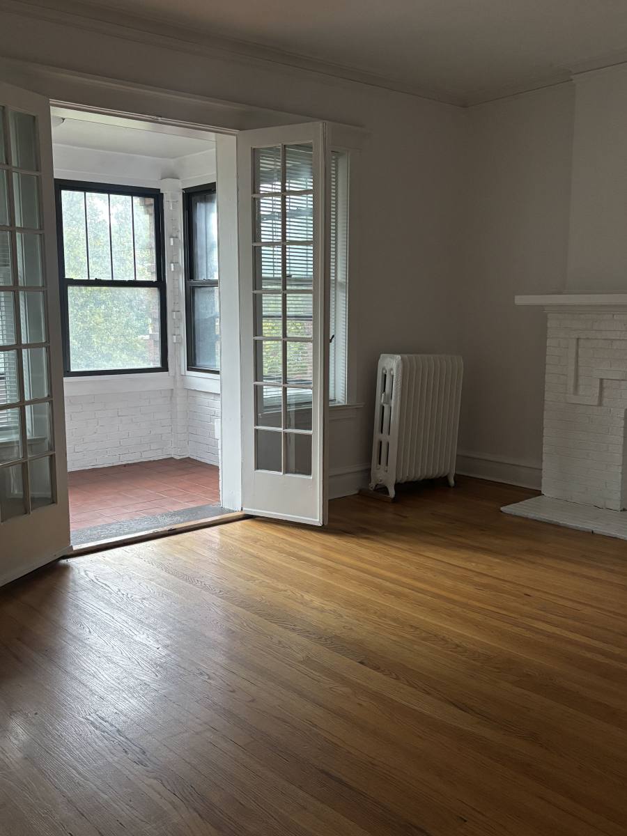Apartment for rent at 129-31 S Harvey Ave #3, Oak Park, IL 60302