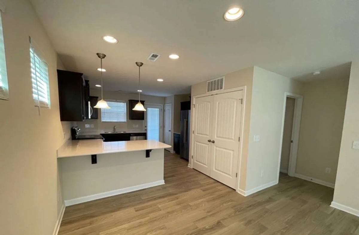 Townhouse for rent at 7544 Oliver Park Dr, Whitsett, NC 27377