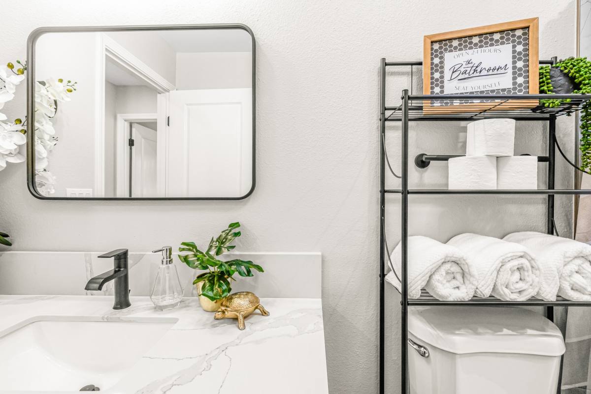House for rent at 15-1990 19th Ave, Keaau, HI 96749