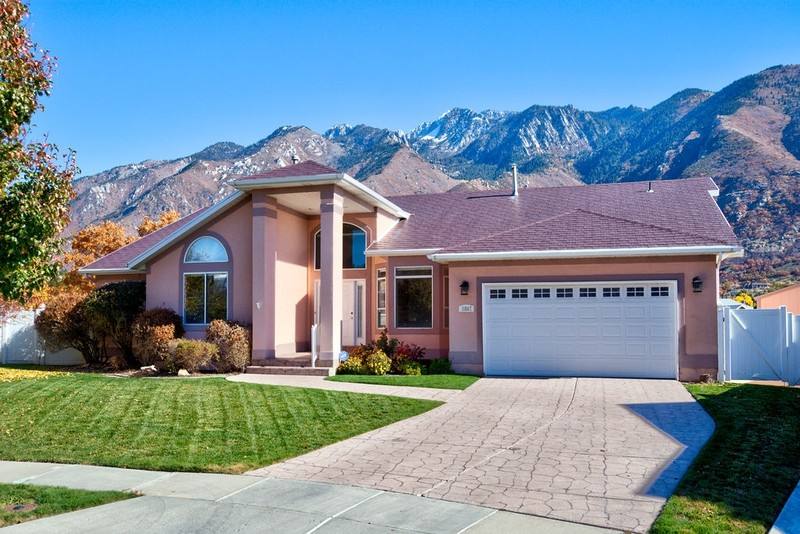 House for rent at 11567 S Lexington Hills Circle, Sandy, UT 84092