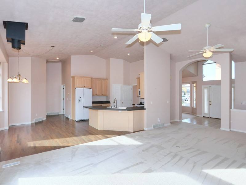 House for rent at 11567 S Lexington Hills Circle, Sandy, UT 84092