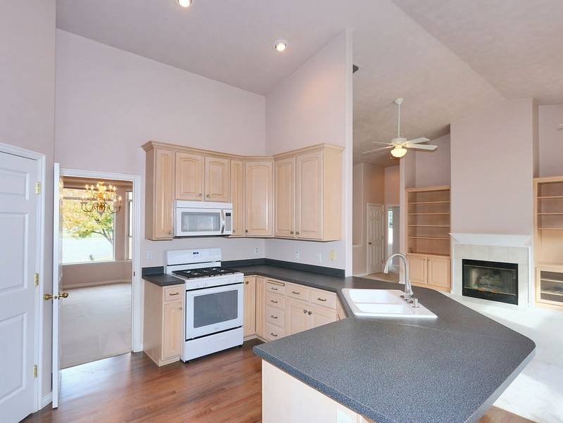 House for rent at 11567 S Lexington Hills Circle, Sandy, UT 84092