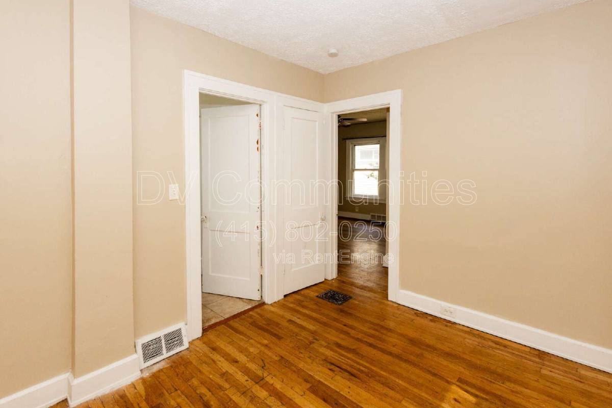 House for rent at 3849 W 135th St, Cleveland, OH 44111