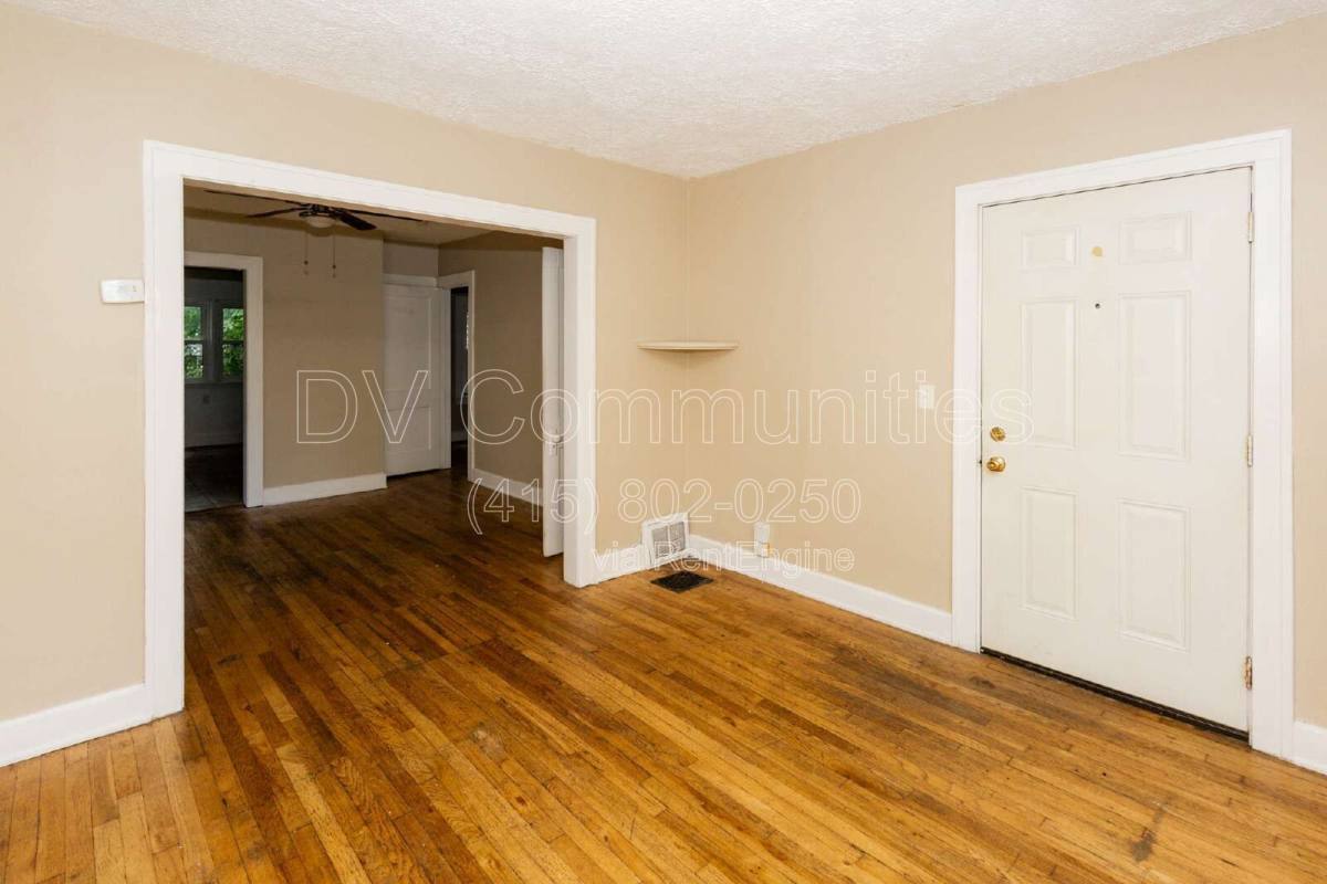 House for rent at 3849 W 135th St, Cleveland, OH 44111
