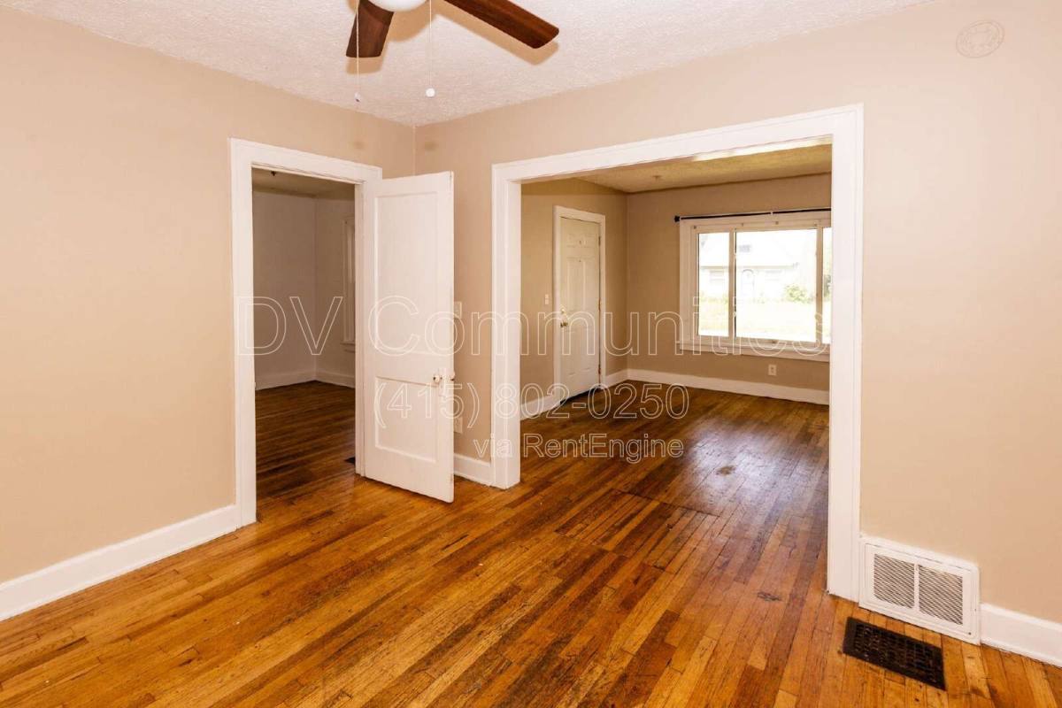 House for rent at 3849 W 135th St, Cleveland, OH 44111
