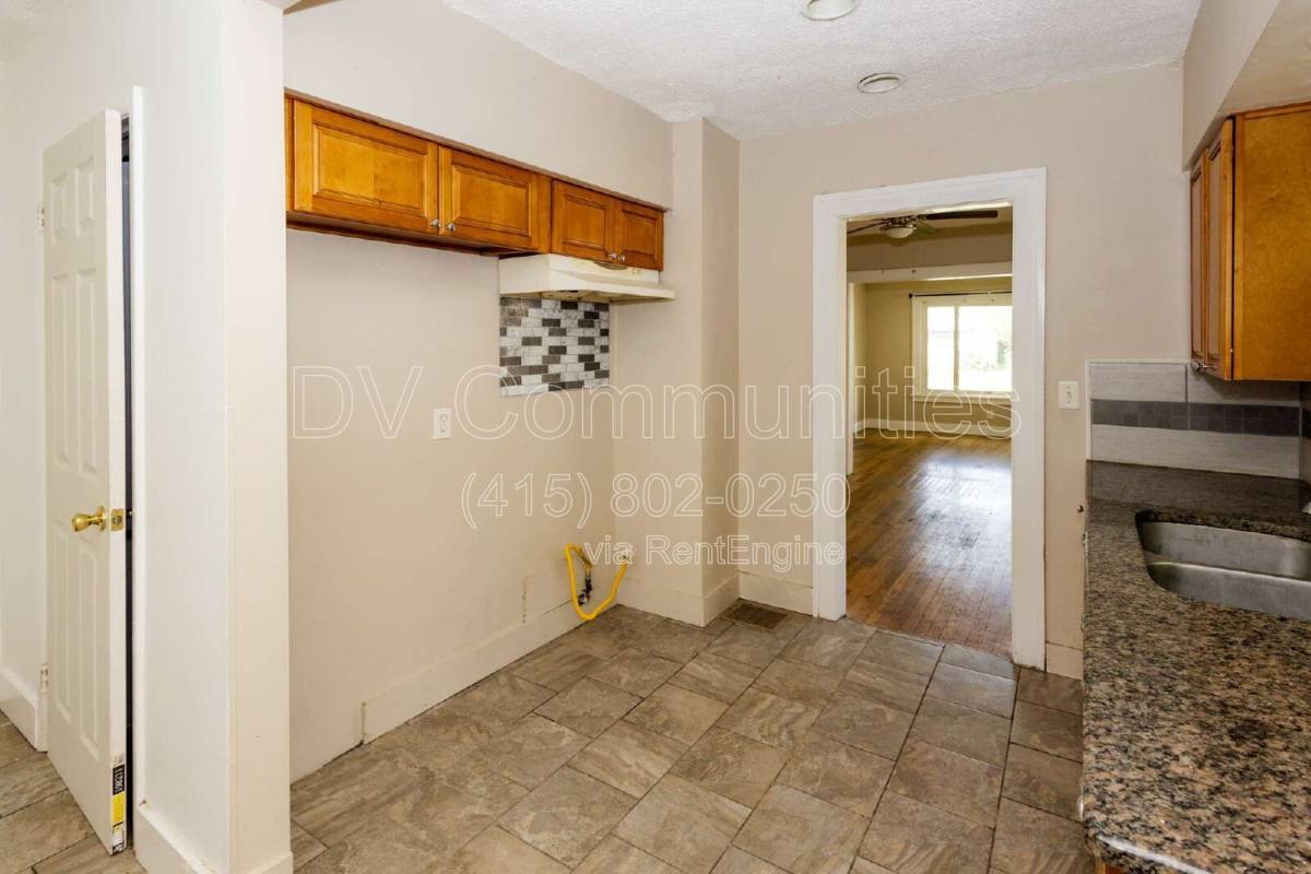 House for rent at 3849 W 135th St, Cleveland, OH 44111