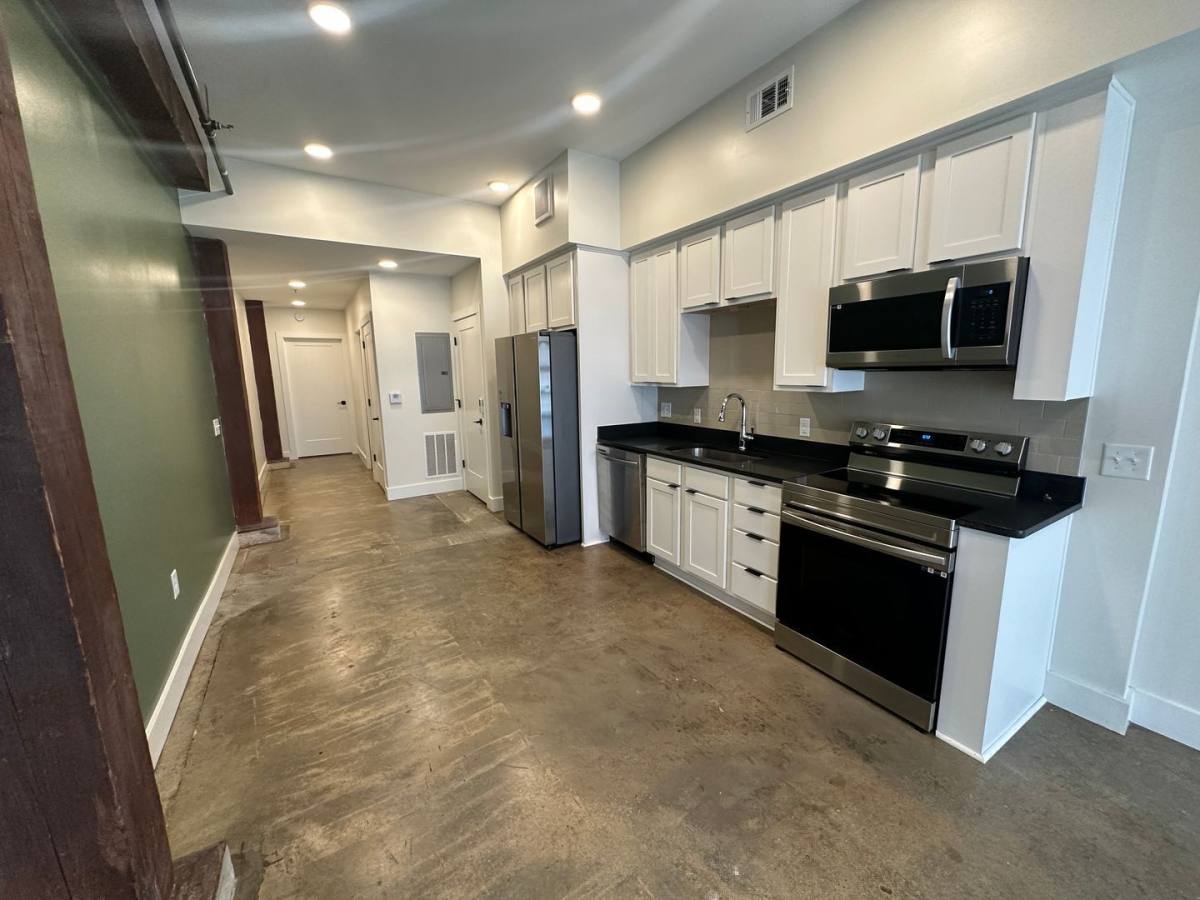 Apartment for rent at 805 Martin Luther King Junior Blvd #4, Macon, GA 31201