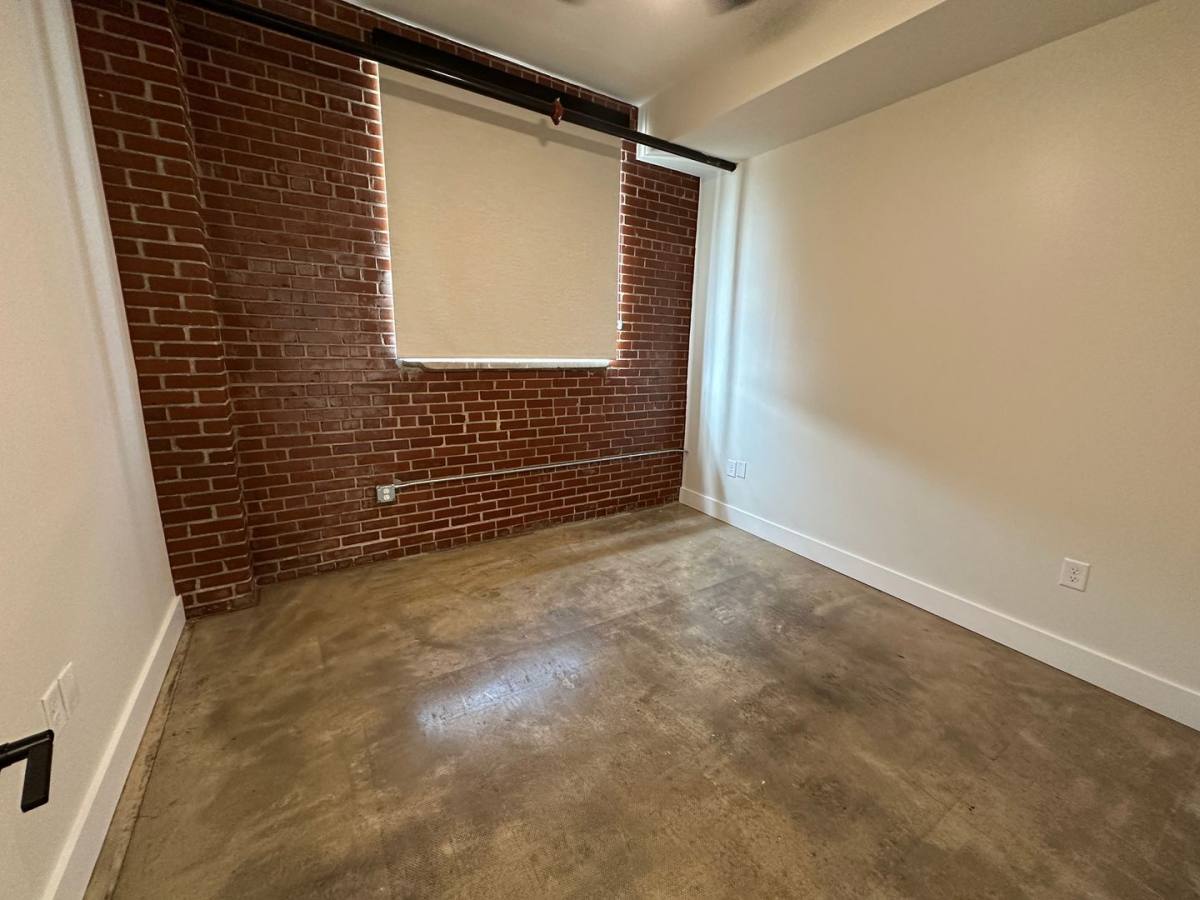 Apartment for rent at 805 Martin Luther King Junior Blvd #4, Macon, GA 31201