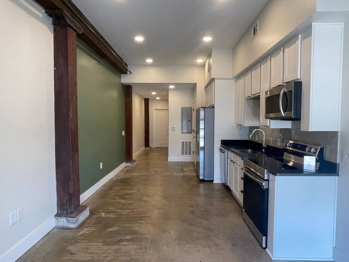 Apartment for rent at 805 Martin Luther King Junior Blvd #4, Macon, GA 31201