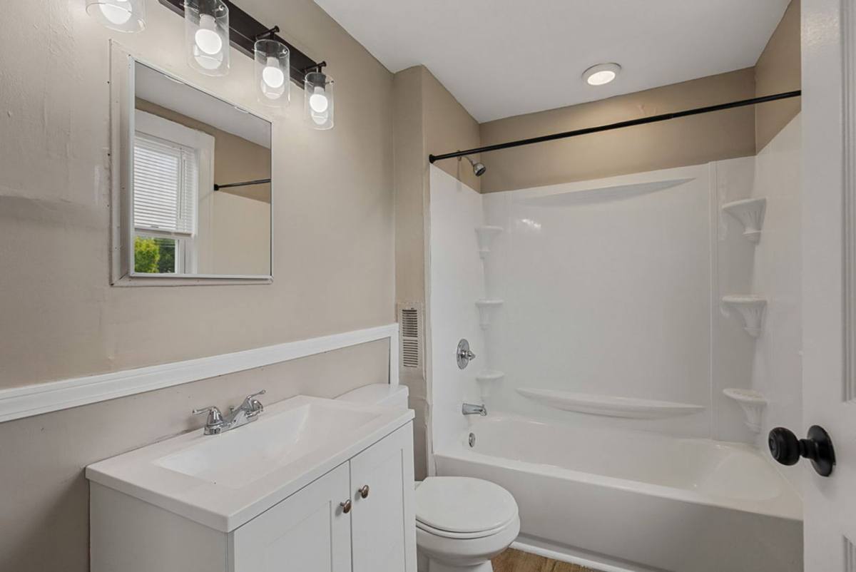 Apartment for rent at 5211 Montgomery Rd #D, Cincinnati, OH 45212