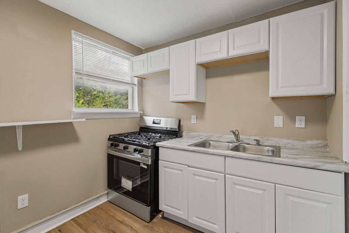 Apartment for rent at 5211 Montgomery Rd #D, Cincinnati, OH 45212