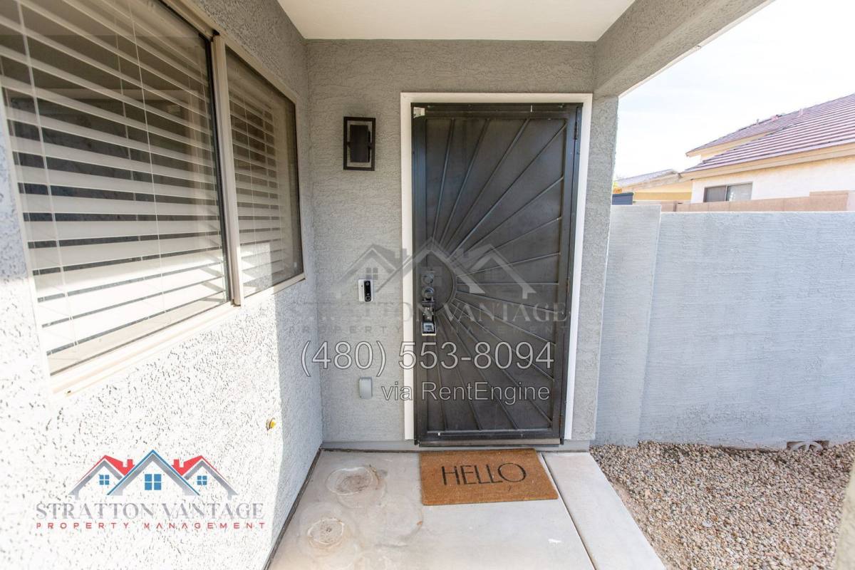 House for rent at 13715 W Rancho Dr, Litchfield Park, AZ 85340