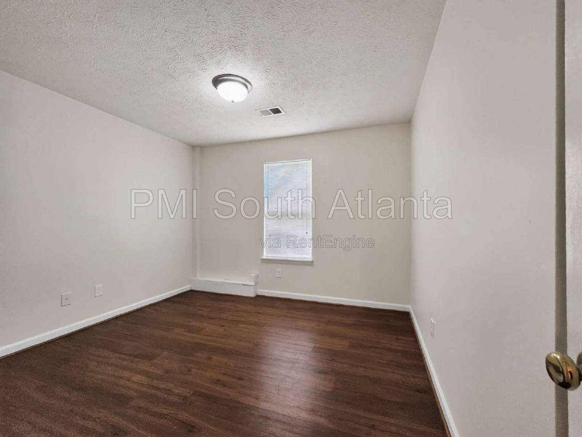 Townhouse for rent at 5640 Waterford Court, Morrow, GA 30260