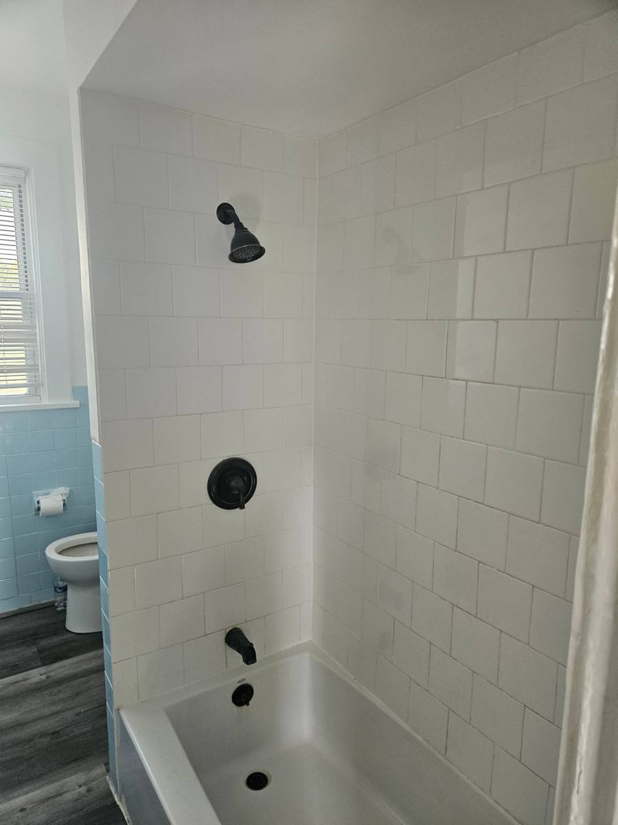 Townhouse for rent at 1220 Valley St, McKees Rocks, PA 15136
