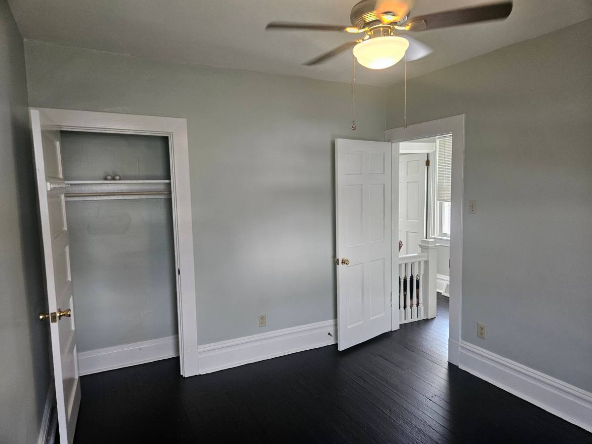 Townhouse for rent at 1220 Valley St, McKees Rocks, PA 15136