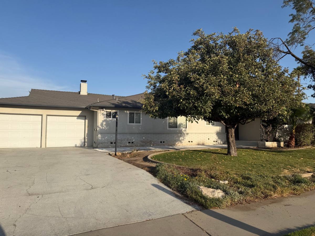 House for rent at 1105 N Williams St, Hanford, CA 93230