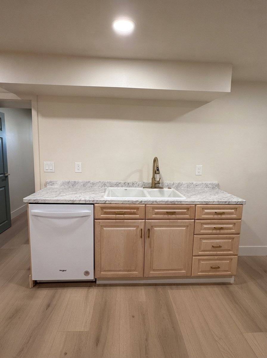 Apartment for rent at 1717 E Ski View Dr, Sandy, UT 84092
