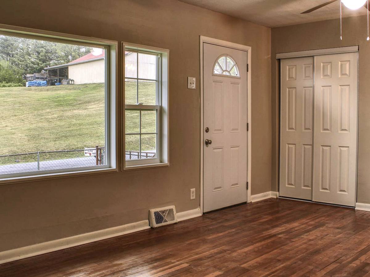 House for rent at 5340 Water St, Stephens City, VA 22655