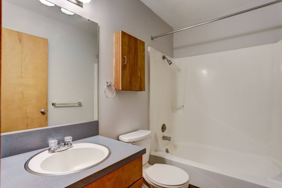Apartment for rent at 3030-3032 SW 4th Ave, Portland, OR 97201
