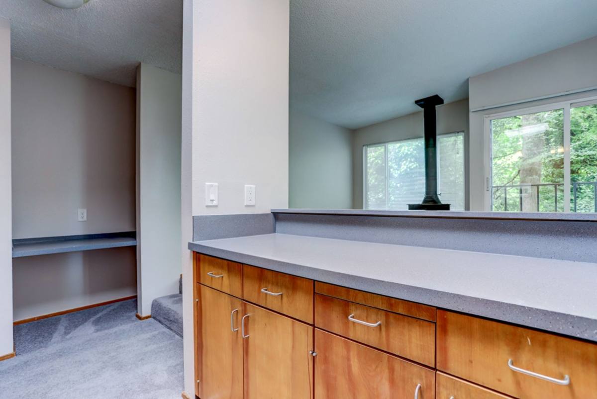 Apartment for rent at 3030-3032 SW 4th Ave, Portland, OR 97201
