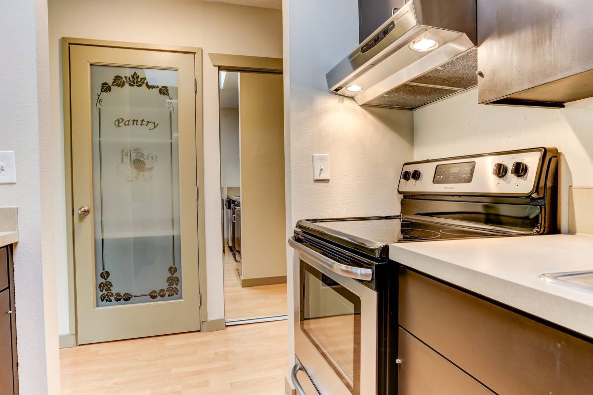 Apartment for rent at 3030-3032 SW 4th Ave, Portland, OR 97201