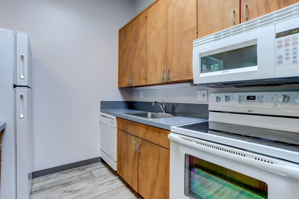 Apartment for rent at 3030-3032 SW 4th Ave, Portland, OR 97201