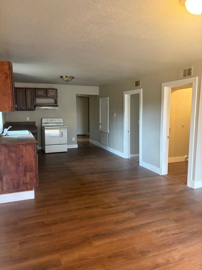 House for rent at 1231 Oak Grove Rd, Van Buren, AR 72956
