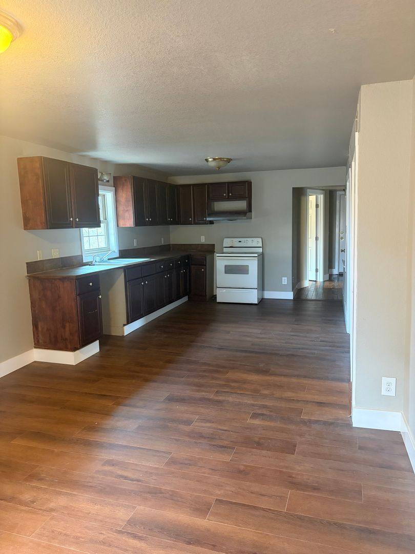 House for rent at 1231 Oak Grove Rd, Van Buren, AR 72956