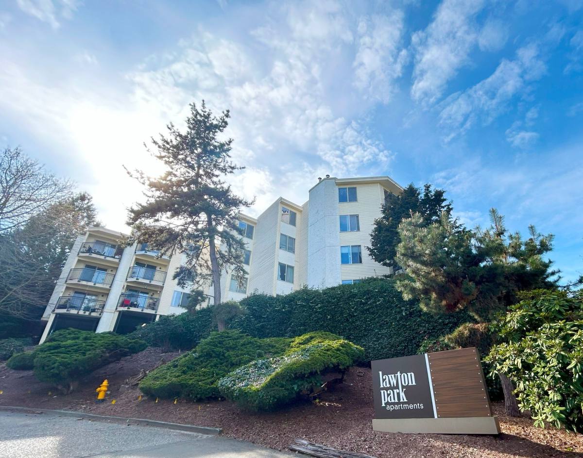Apartment for rent at Lawton Park, 3721 27th Place W, Seattle, WA 98199