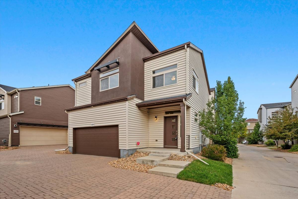 House for rent at 4390 Vindaloo Dr, Castle Rock, CO 80109