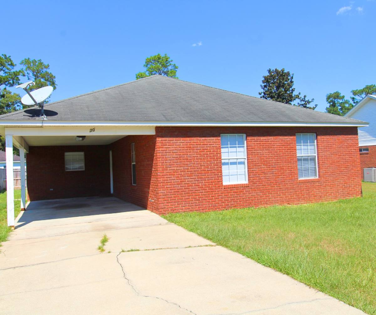 House for rent at 30 Concord Rd, Crawfordville, FL 32327