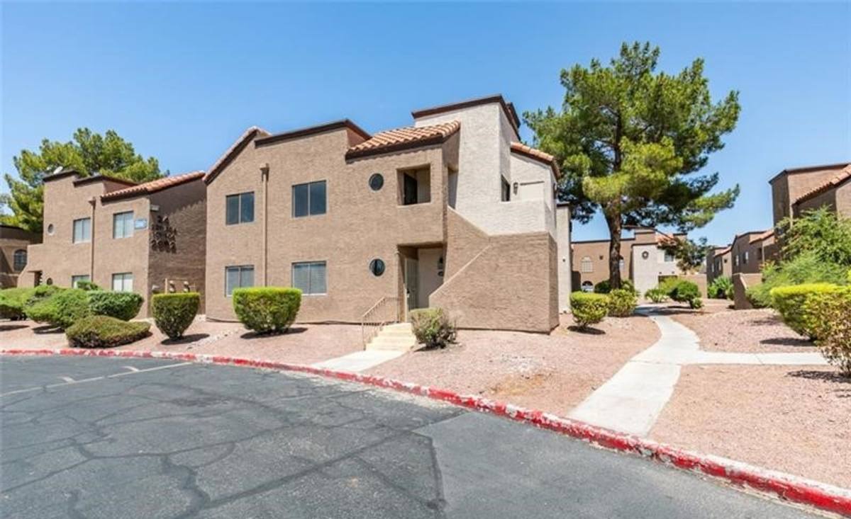 Condo for rent at 2982 Juniper Hills #201, Las Vegas, NV 89142