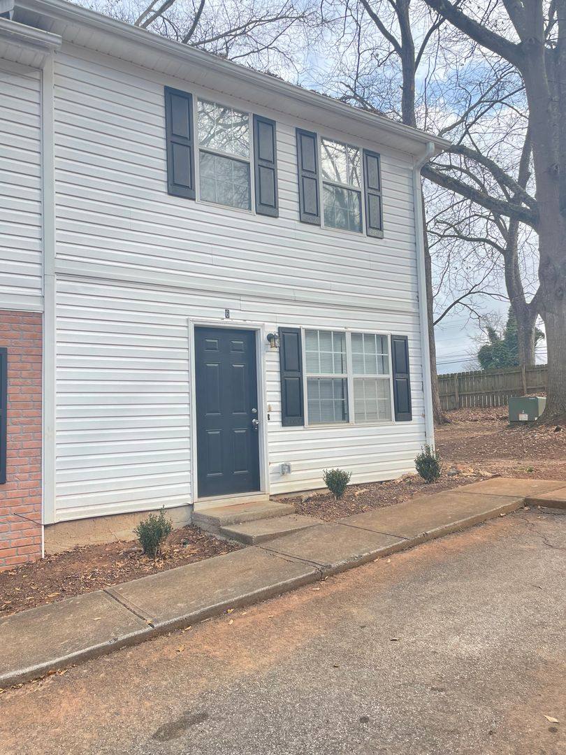 Apartment for rent at 209 E Wilson St, Villa Rica, GA 30180