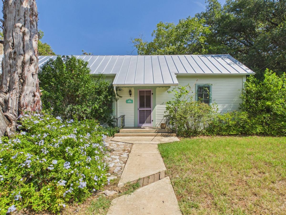 House for rent at 606 W Austin St, Fredericksburg, TX 78624
