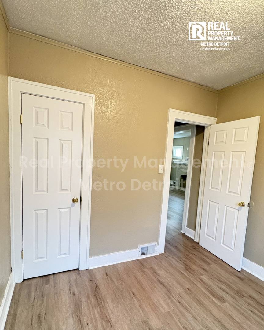House for rent at 15859 Santa Rosa Dr, Detroit, MI 48238