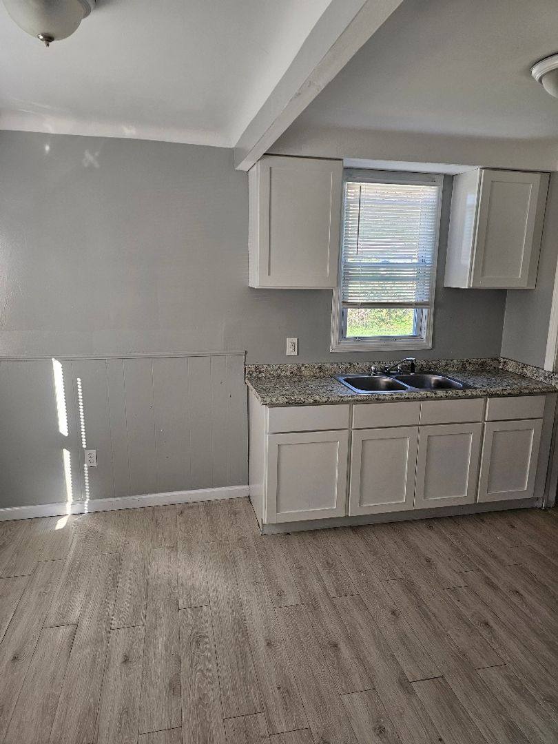 House for rent at 16067 Eastburn, Detroit, MI 48205